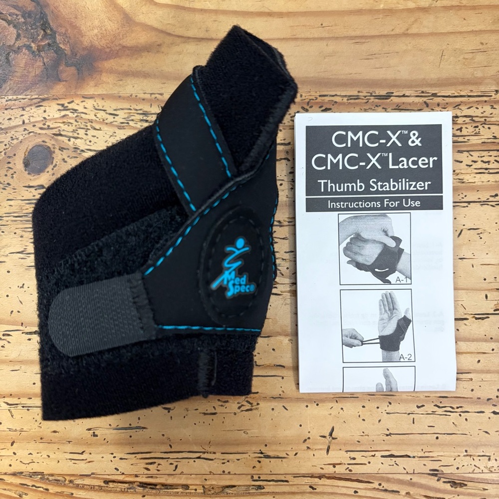TheraSpec CMC-X Thumb Stabilizer Brace - Black with Teal Logo - Small - RT